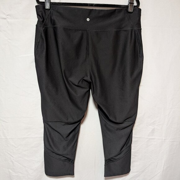 Xersion Women's Black Capri Length Fitted Mesh Panel Leggings Size 1X - Picture 3 of 8